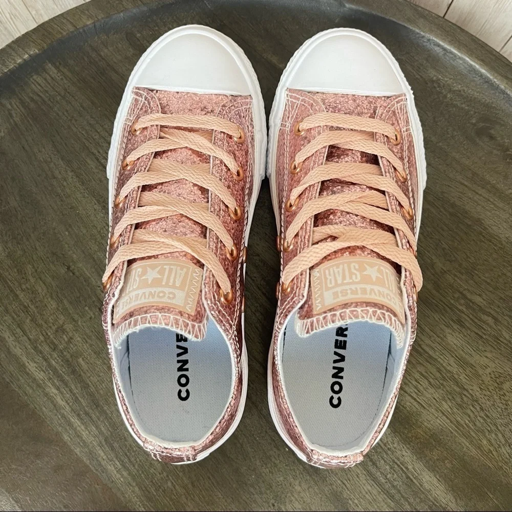 Converse CTAS Ox Dust Pink Sneaker Size 6 Infant